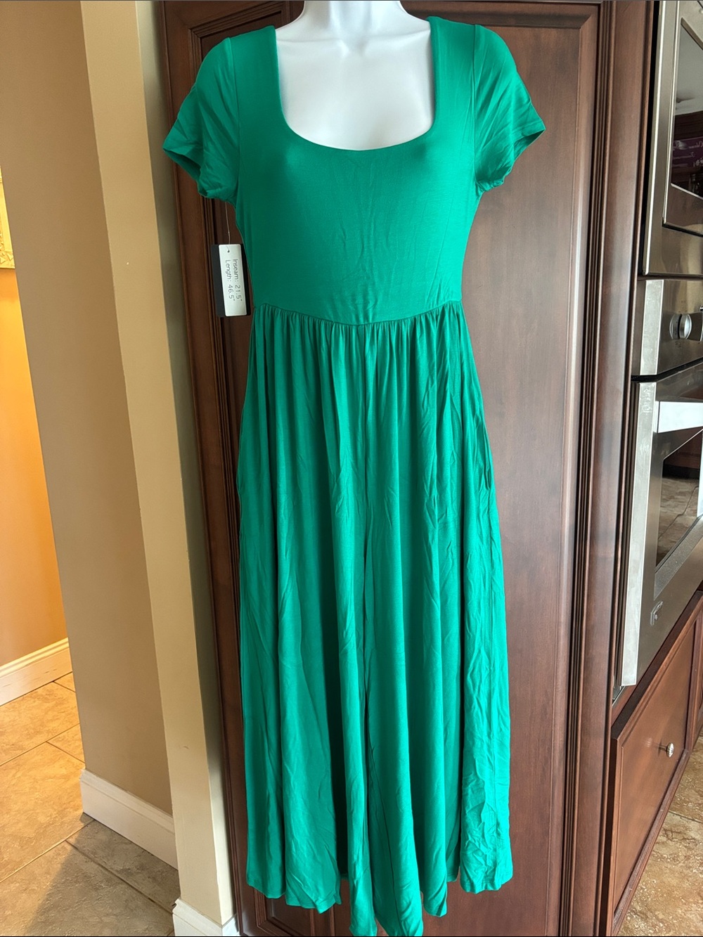 Scoop Neck Emerald Jumpsuit with Short Sleeves and Pockets